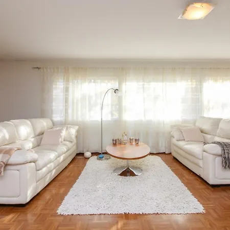 Lappeenrannan Taipalsaari House * لابينرانتا